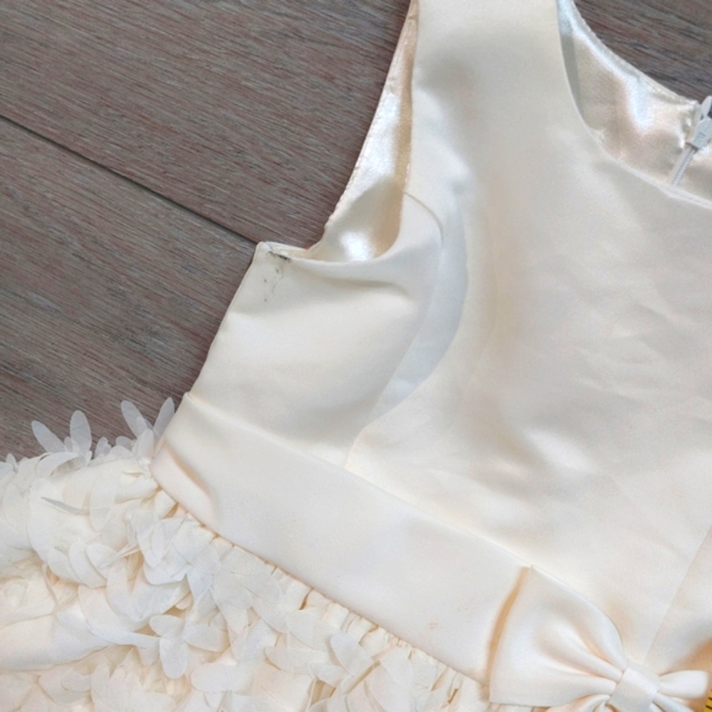 American Princess Beautiful Formal Flower Girls Dress Color Cream Size 8 - Picture 11 of 16